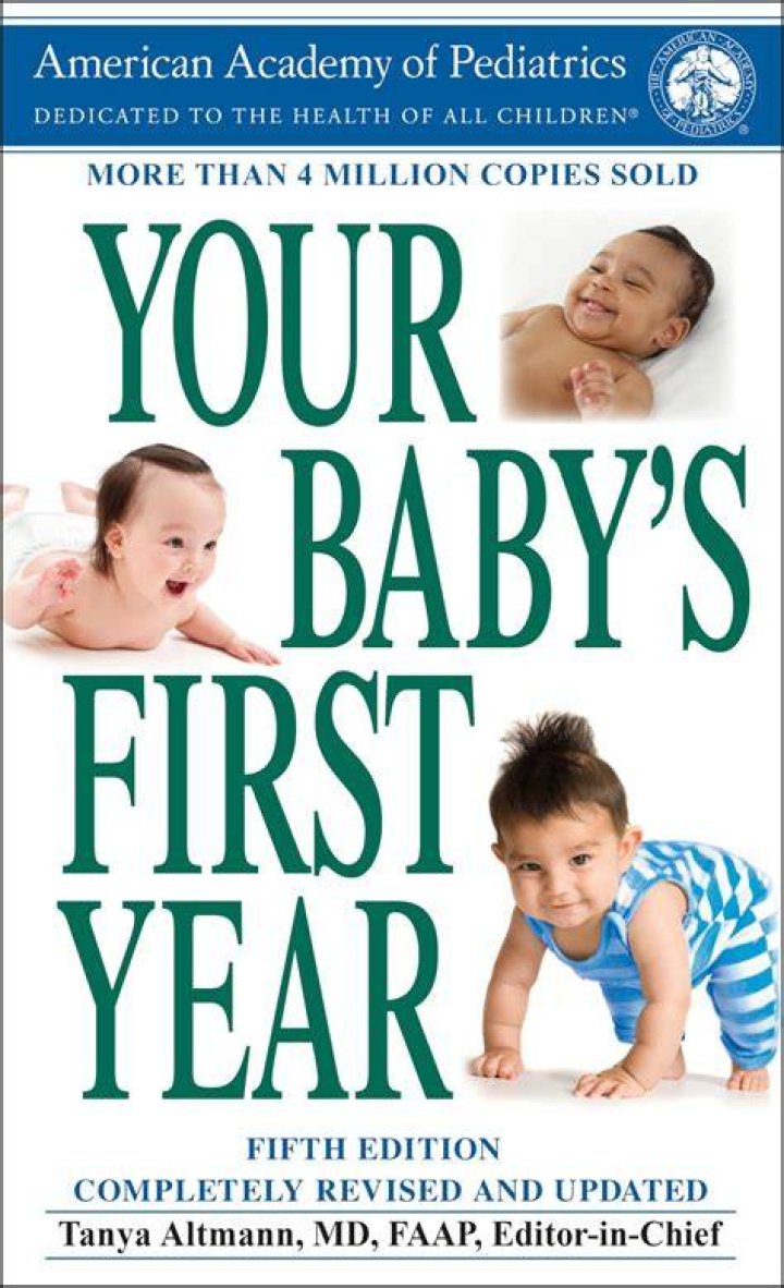 How do you make a babys first year book