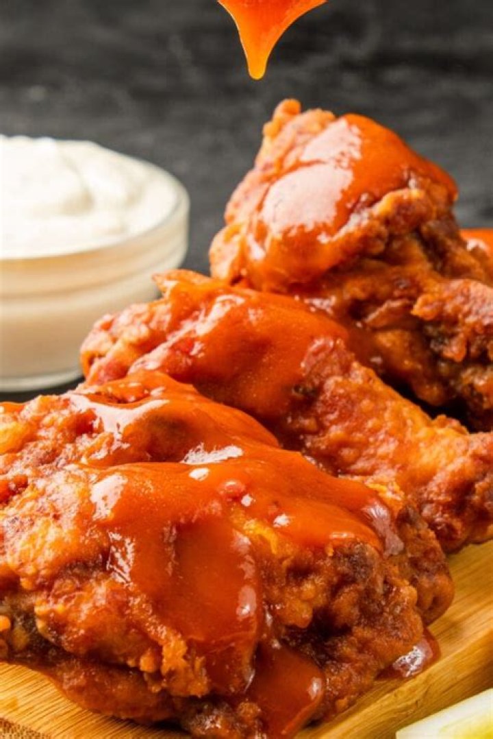 How do you make buffalo sauce for wings?