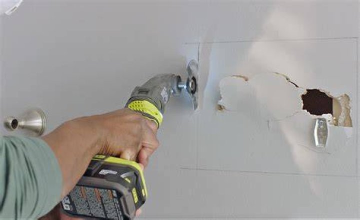 how to cut sheetrock