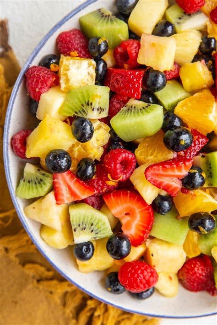 Is mixed fruit salad healthy?