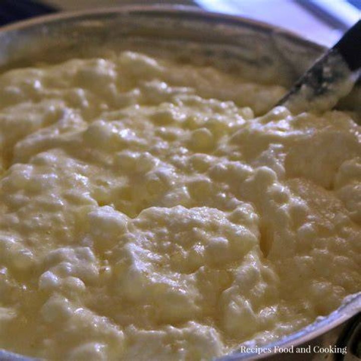Is there fish eggs in tapioca pudding?